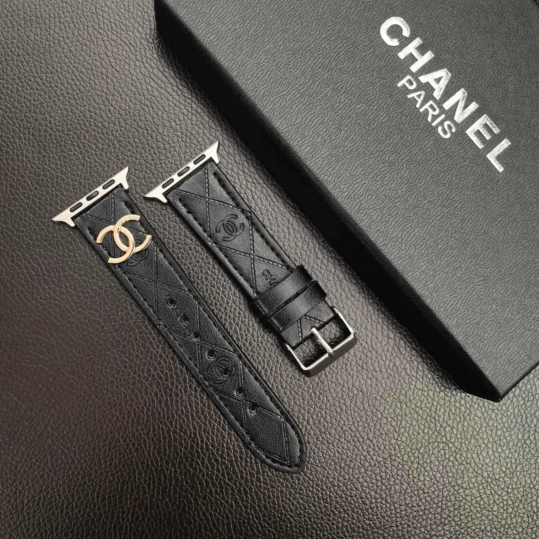 Trendy Leather Apple Watch Straps