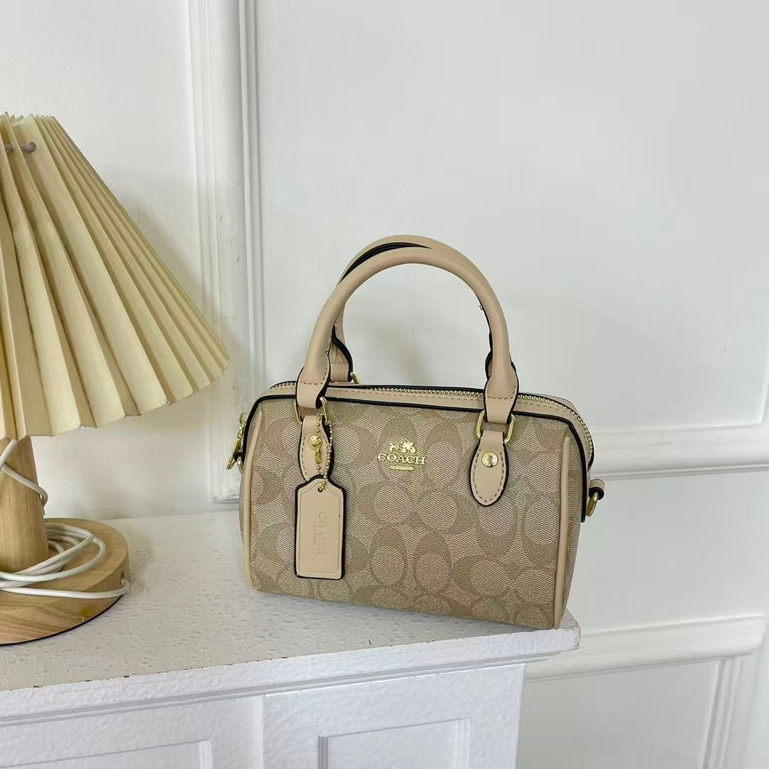Classic and Stylish HandBag