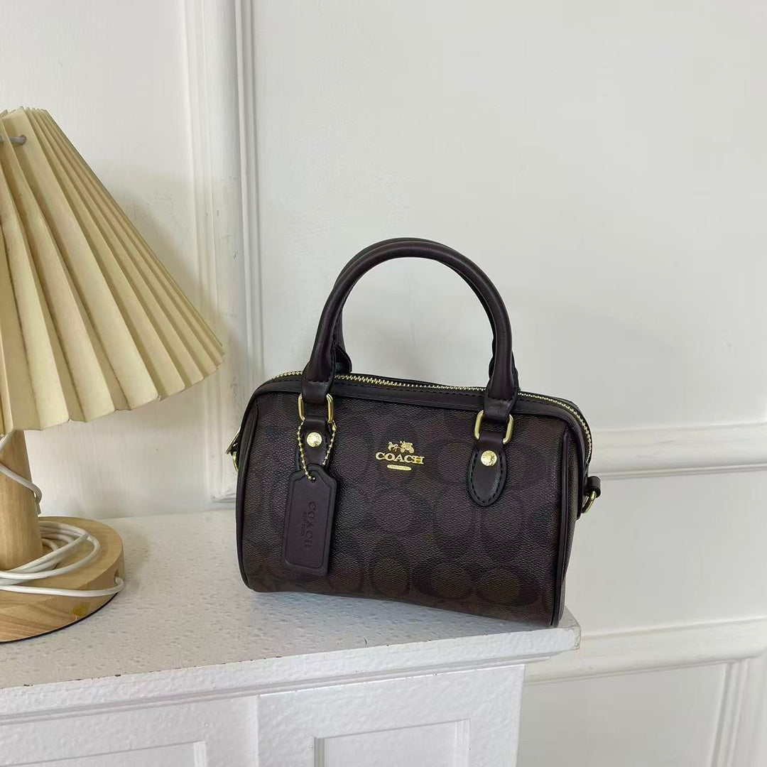 Classic and Stylish HandBag