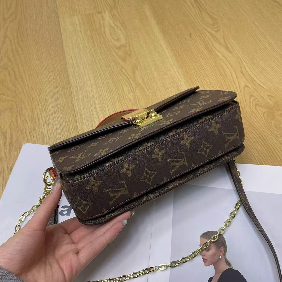 Vintage Lock Chain Shoulder Bag – Classic Monogram Design