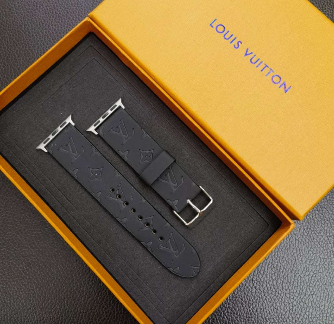 Trend Black Apple Watch Straps (4 Styles)