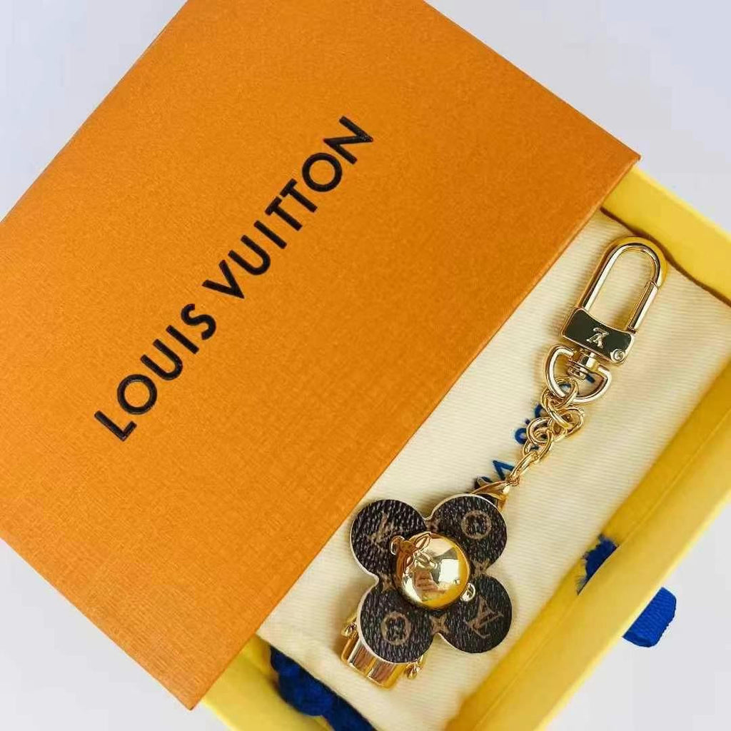 New Flower Shape Keychain Pendant
