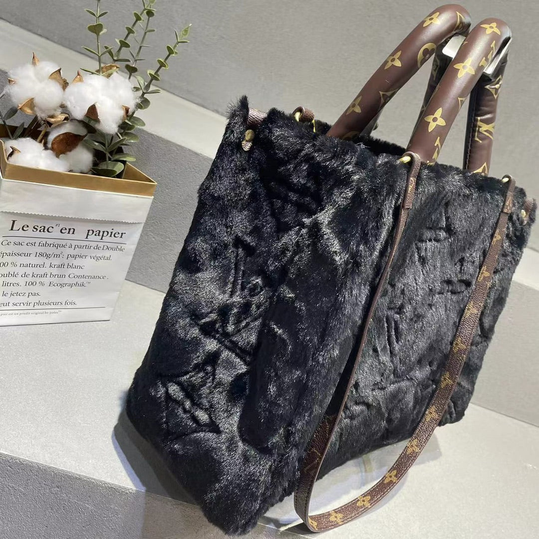 New Arrival: Trendy It Bag – A Must-Have Fashion Staple